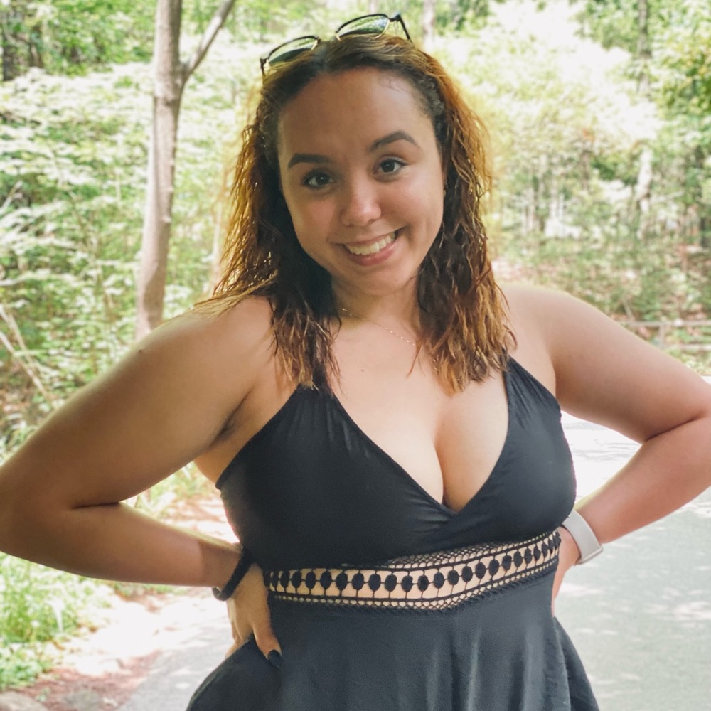 Meet your Posher, Carlee